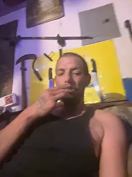 Snapshot of 420rickie420 chatting on December 14, 1:16 pm 420rickie420 online show from December 14, 1:16 pm