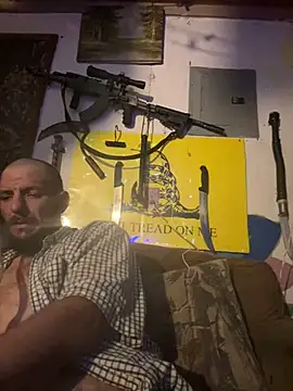 Snapshot of 420rickie420 chatting on December 31, 4:38 am 420rickie420 online show from December 31, 4:38 am