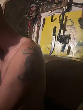 Snapshot of 420rickie420 chatting on March 15, 5:26 pm 420rickie420 online show from March 15, 5:26 pm