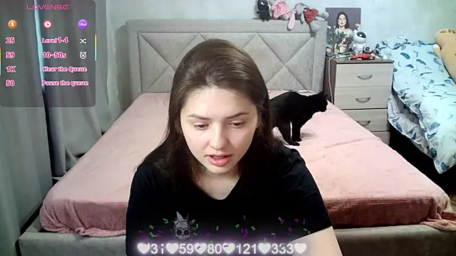 juliettkalen online show from May 11, 4:40 am