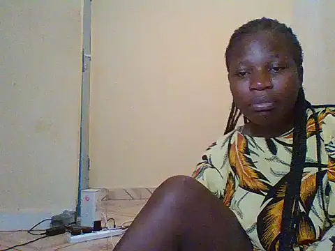 Snapshot of prettychic5 chatting on February 3, 12:21 pm prettychic5 online show from February 3, 12:21 pm