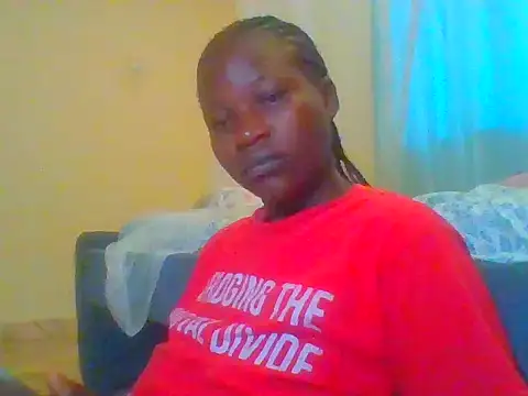 Snapshot of prettychic5 chatting on April 6, 7:53 am prettychic5 online show from April 6, 7:53 am