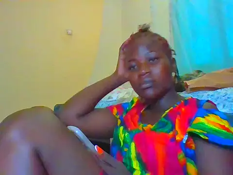 Snapshot of prettychic5 chatting on May 9, 12:32 pm prettychic5 online show from May 9, 12:32 pm