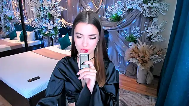 Snapshot of PutOnRepeat chatting on March 16, 7:37 am PutOnRepeat online show from March 16, 7:37 am