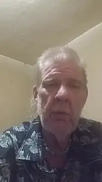 Snapshot of cmagic9 chatting on April 9, 4:56 pm cmagic9 online show from April 9, 4:56 pm