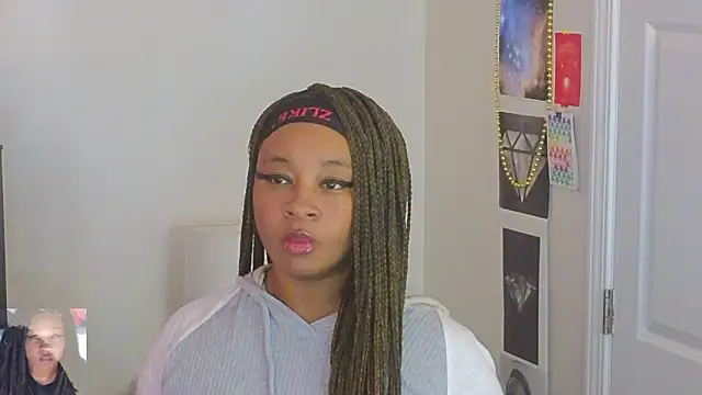 temptressbeauty24 online show from March 9, 6:39 am