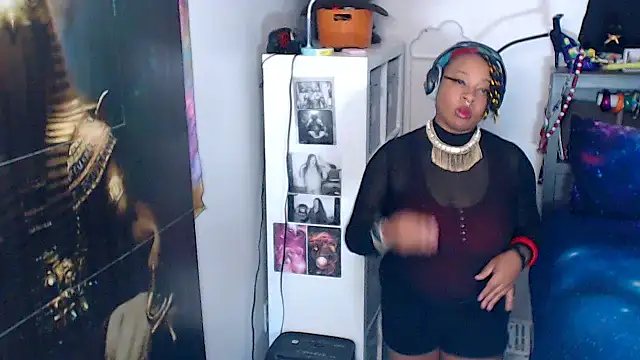 temptressbeauty24 online show from March 30, 6:53 pm