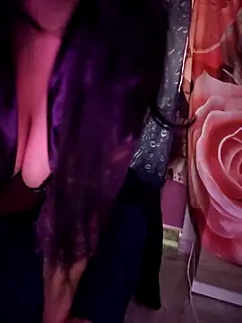 Zeina2024 online show from November 8, 5:40 am