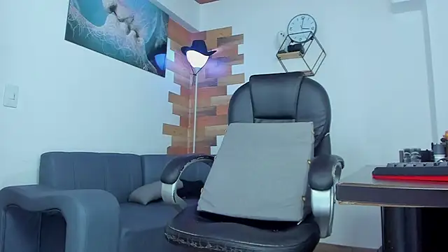 vincen jose online show from February 2, 1:02 am