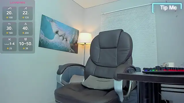 Snapshot of vincen_jose chatting on March 22, 12:03 am vincen jose online show from March 22, 12:03 am