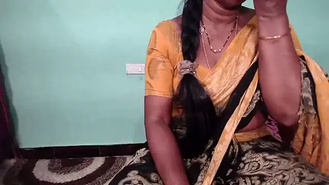 shrutitelugu69 online show from November 20, 1:33 pm