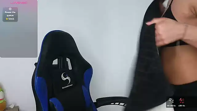 Snapshot of northly chatting on November 19, 1:44 pm northly online show from November 19, 1:44 pm