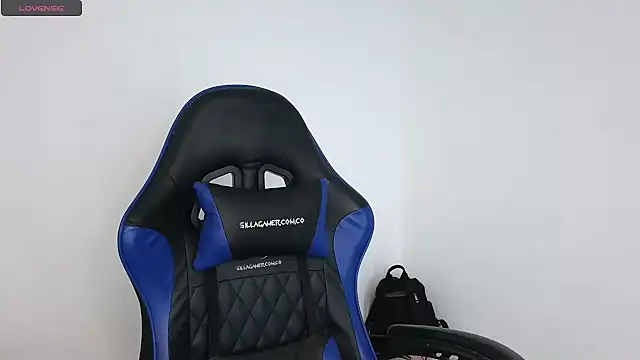 Snapshot of northly chatting on November 27, 2:19 pm northly online show from November 27, 2:19 pm