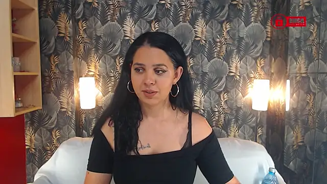 jessthewicked online show from December 3, 5:45 pm