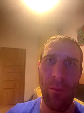 Snapshot of matejk chatting on October 4, 8:40 pm matejk online show from October 4, 8:40 pm