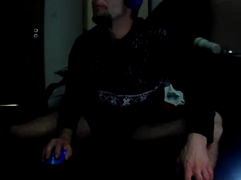 Snapshot of matejk chatting on October 23, 7:34 pm matejk online show from October 23, 7:34 pm