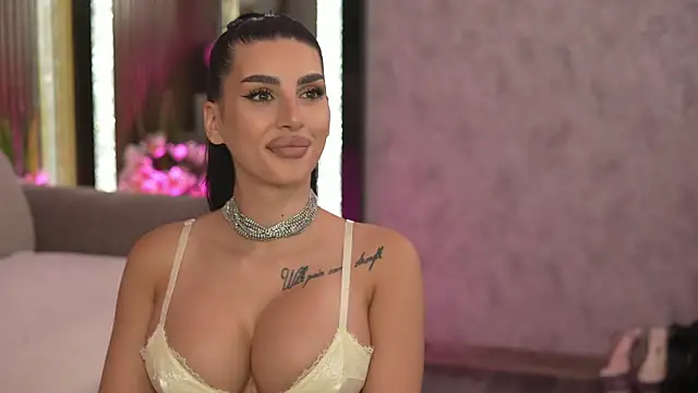 AmyBlair online show from June 27, 8:30 am