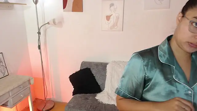 Snapshot of _Kim__M chatting on September 20, 1:12 pm  Kim  M online show from September 20, 1:12 pm