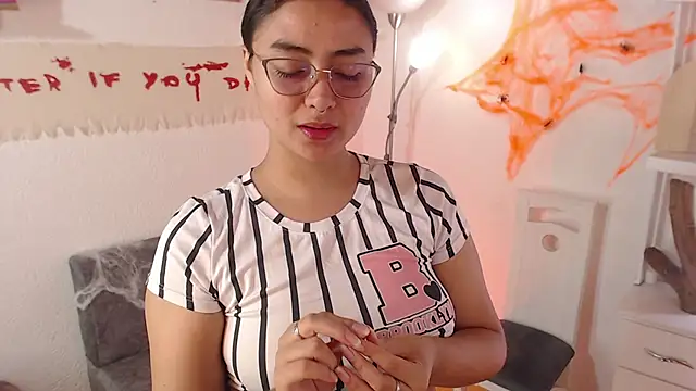 Snapshot of _Kim__M chatting on October 25, 3:07 pm  Kim  M online show from October 25, 3:07 pm