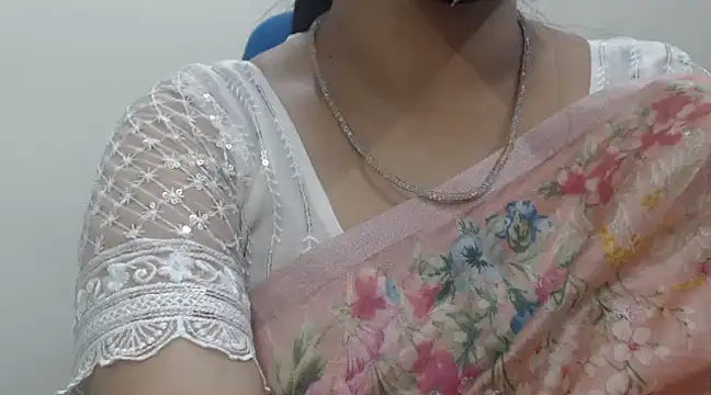 Lovely Siri 23 online show from February 13, 2:12 am