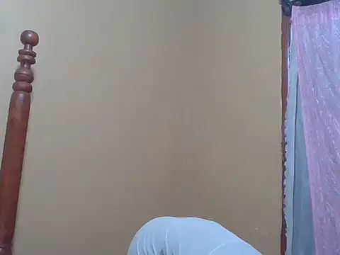 sweetbabra1 online show from September 23, 4:37 am