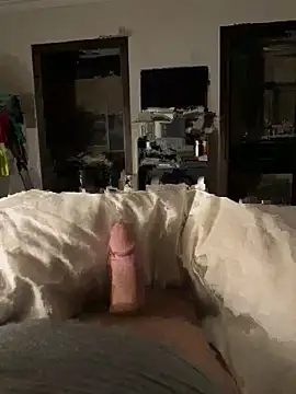 Snapshot of neugrg chatting on October 21, 8:31 pm neugrg online show from October 21, 8:31 pm