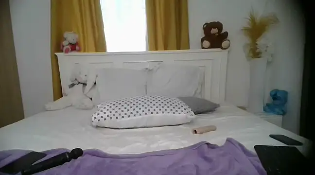 Snapshot of NAUGHTY__EBONY chatting on February 10, 7:04 am NAUGHTY EBONY online show from February 10, 7:04 am