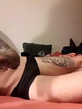 Snapshot of PIercingBoy38 chatting on January 27, 12:54 am PIercingBoy38 online show from January 27, 12:54 am