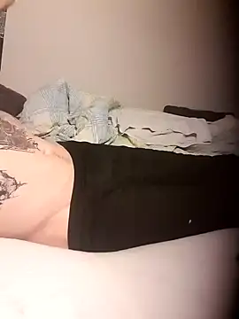 Snapshot of PIercingBoy38 chatting on February 9, 9:49 pm PIercingBoy38 online show from February 9, 9:49 pm