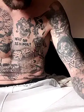 Snapshot of PIercingBoy38 chatting on February 12, 2:10 pm PIercingBoy38 online show from February 12, 2:10 pm