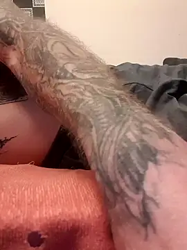 Snapshot of PIercingBoy38 chatting on March 11, 8:53 pm PIercingBoy38 online show from March 11, 8:53 pm