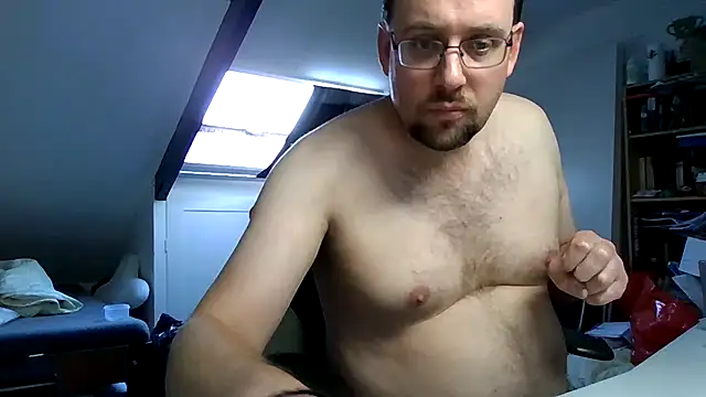 rdewaard81 online show from October 23, 10:36 am