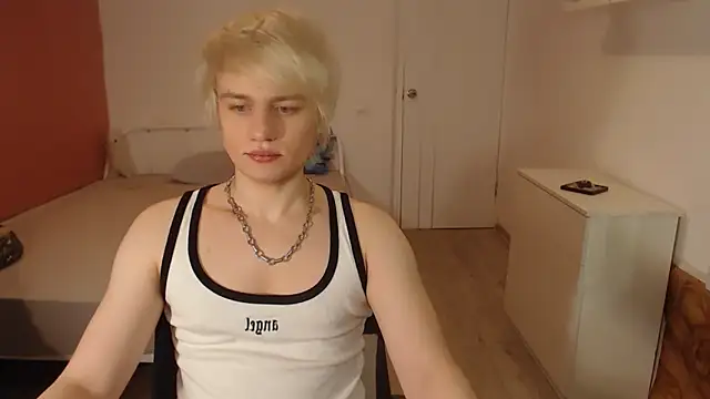 Snapshot of Oliver_sweet_ chatting on February 11, 12:37 am Oliver sweet online show from February 11, 12:37 am