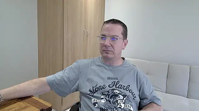 Snapshot of BrettJ81 chatting on December 8, 11:57 am BrettJ81 online show from December 8, 11:57 am