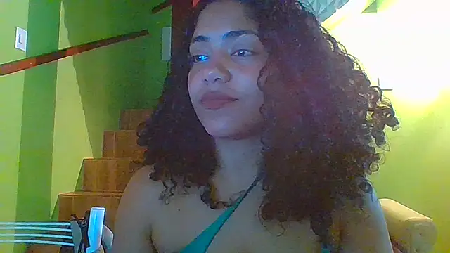 savanahottie online show from August 6, 12:45 am