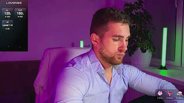 Snapshot of Sweeet__boy chatting on October 17, 7:38 pm Sweeet  boy online show from October 17, 7:38 pm