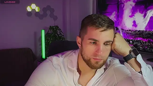 Snapshot of Sweeet__boy chatting on October 29, 11:56 am Sweeet  boy online show from October 29, 11:56 am