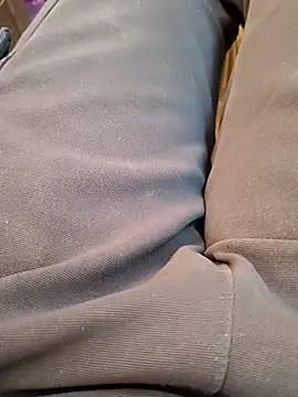 u wan me online show from December 18, 7:25 am