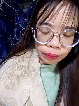 Snapshot of __Mai-love19__ chatting on November 22, 10:31 pm Mai-love19 online show from November 22, 10:31 pm