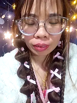 Snapshot of __Mai-love19__ chatting on February 3, 6:40 am Mai-love19 online show from February 3, 6:40 am