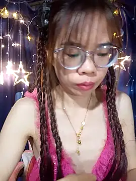 Snapshot of __Mai-love19__ chatting on February 6, 12:59 am Mai-love19 online show from February 6, 12:59 am