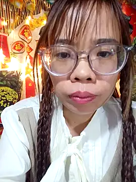   Mai-love19   online show from February 18, 11:50 am