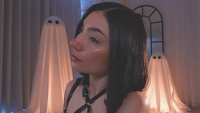 AmyArmstrong online show from October 20, 2:28 pm