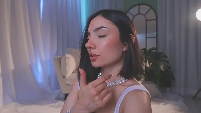 Snapshot of AmyArmstrong chatting on February 16, 8:49 pm AmyArmstrong online show from February 16, 8:49 pm