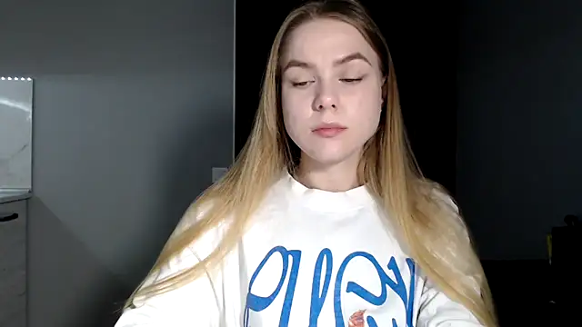 Snapshot of Sunbeam_ chatting on March 24, 8:58 pm Sunbeam online show from March 24, 8:58 pm