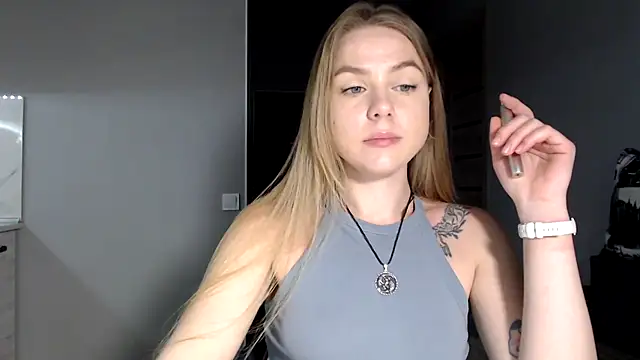 Snapshot of Sunbeam_ chatting on March 29, 7:03 pm Sunbeam online show from March 29, 7:03 pm