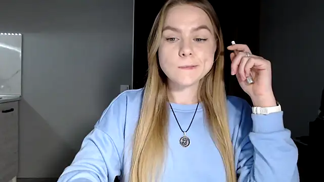 Snapshot of Sunbeam_ chatting on March 30, 7:15 pm Sunbeam online show from March 30, 7:15 pm