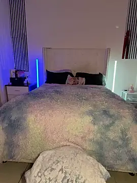 Ash satisfying orgasm online show from May 29, 3:37 am