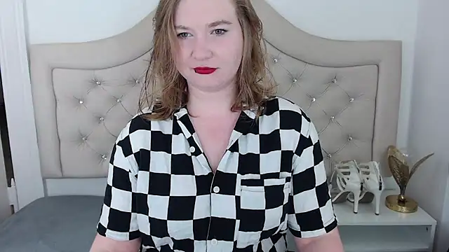 LaraDream online show from January 31, 7:18 pm