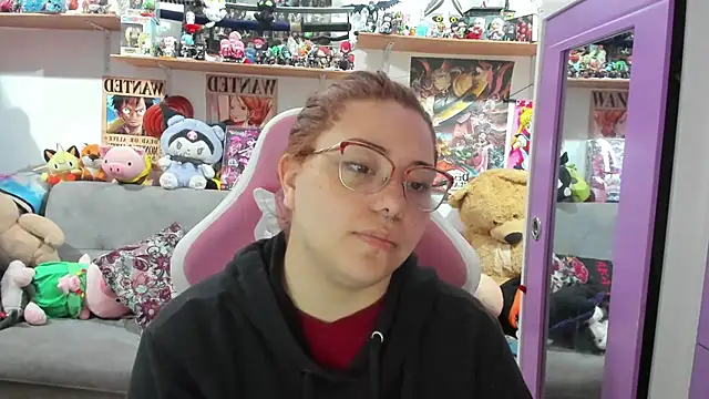 Snapshot of soficammy chatting on December 15, 10:47 pm soficammy online show from December 15, 10:47 pm